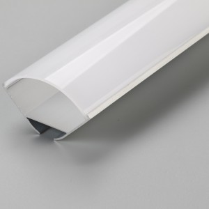 LED-szalag alumínium extrudált háromszög alakú, tiszta vagy diffúzor fedéllel
